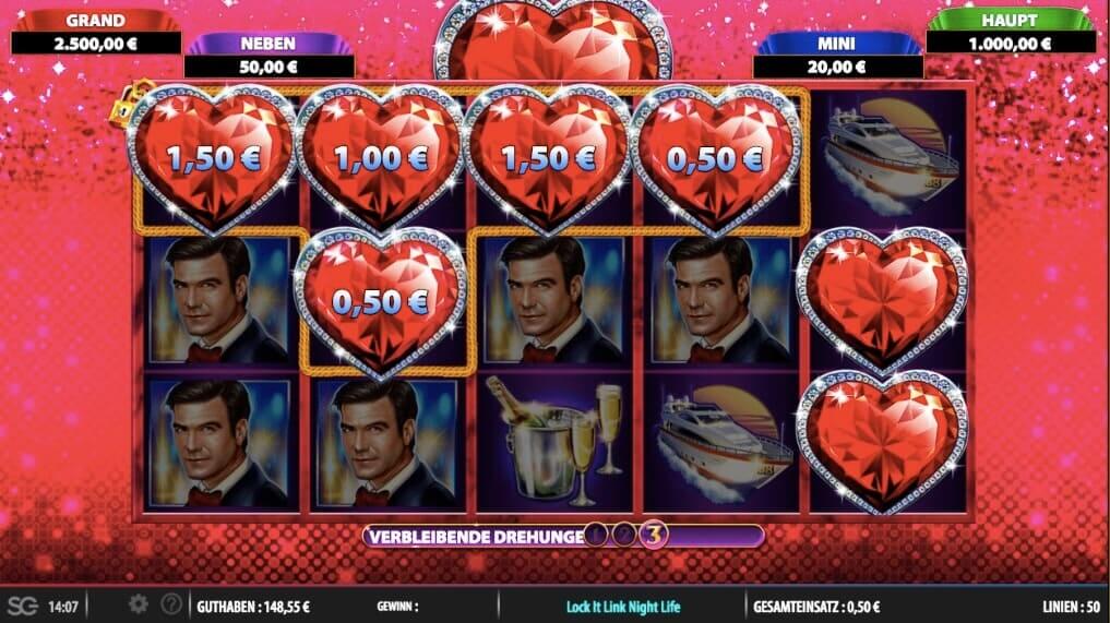 Lock It Link Night Life Slot Feature